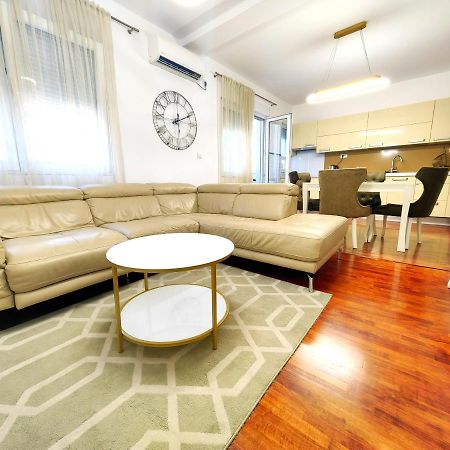Luxury Apartment Podgorica Bagian luar foto