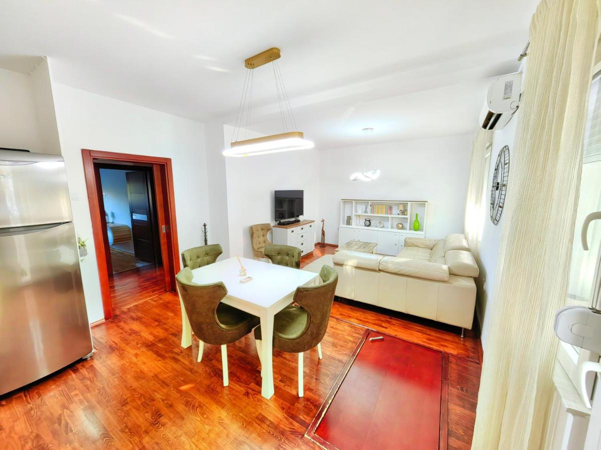 Luxury Apartment Podgorica Bagian luar foto